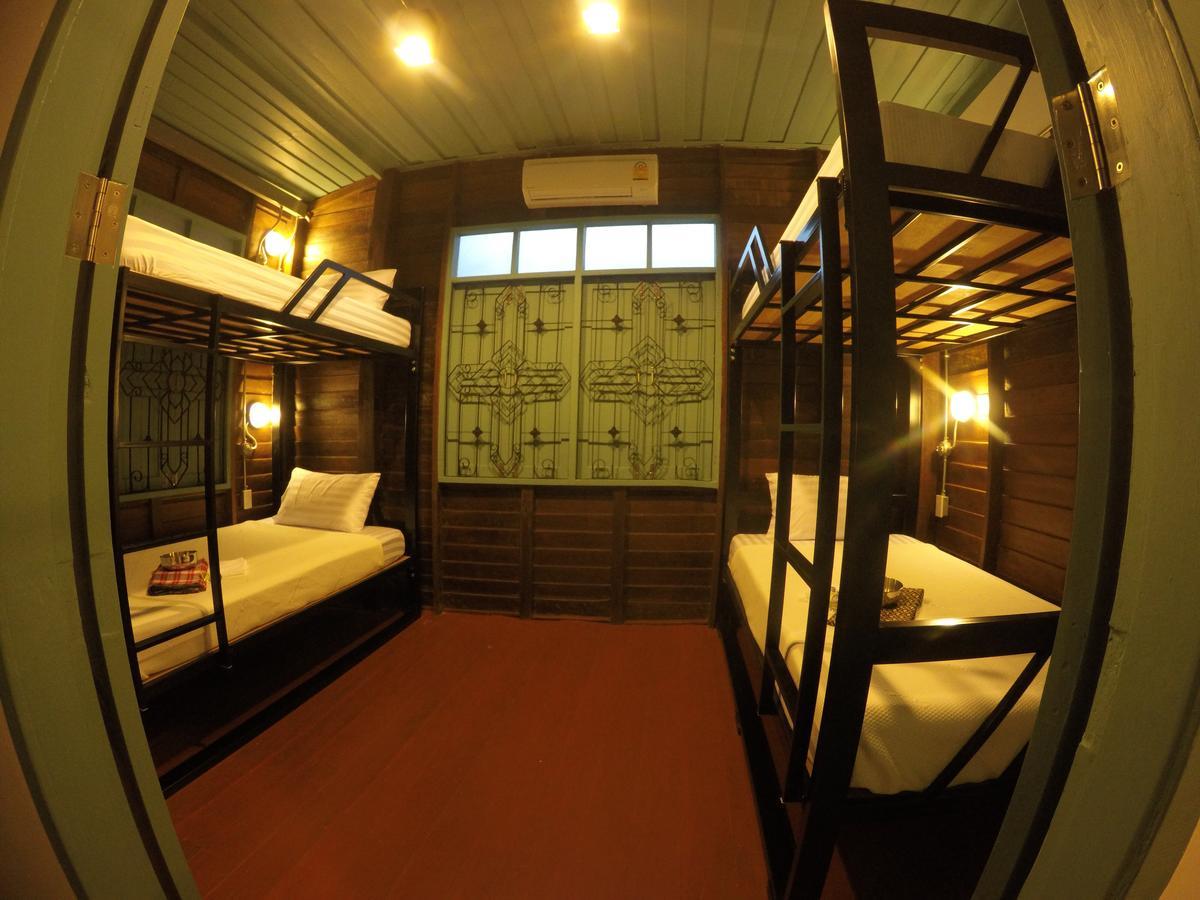 La Moon Hostel Bangkok Exterior foto