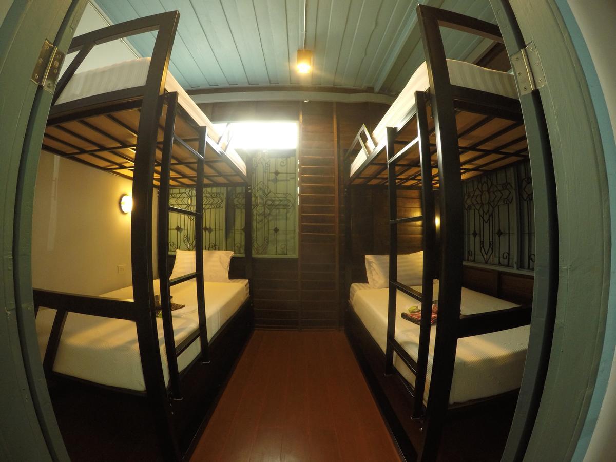 La Moon Hostel Bangkok Exterior foto